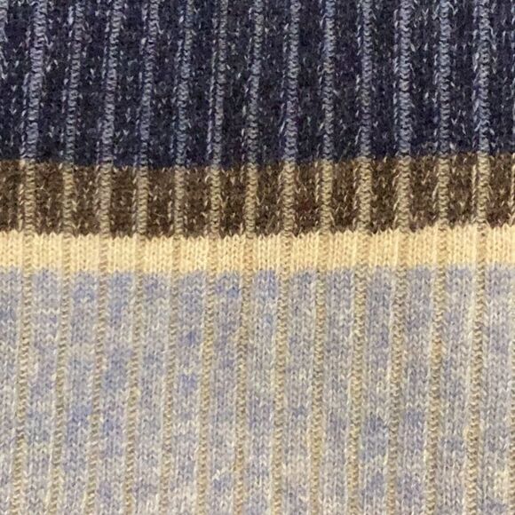 Father and Sons 100% Wool Scarf - Picture 9 of 9